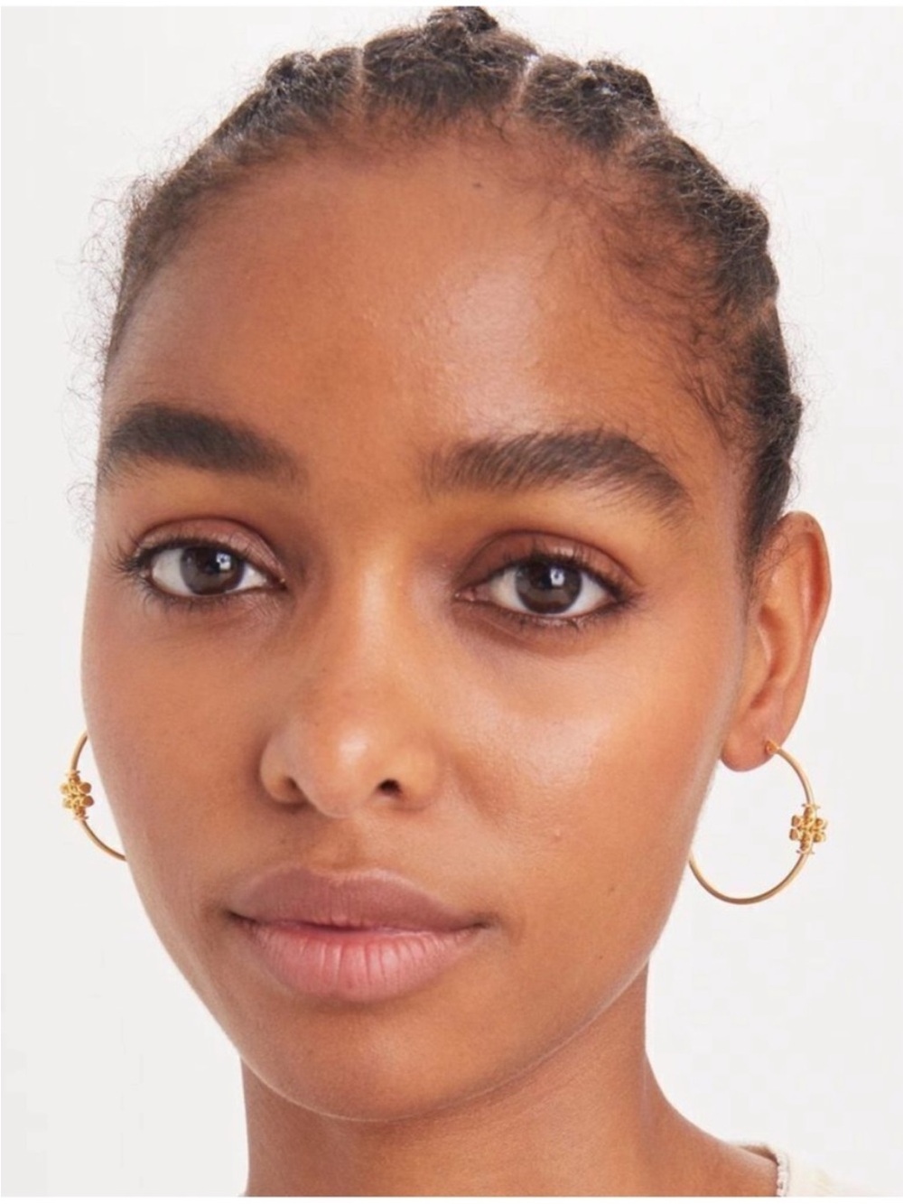 Tory Burch Polished Gold Hoop Earrings with Double-T Emblem - Picture 2 of 2